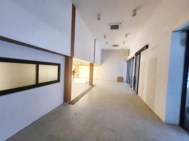 รูป MRTรามอินทรา กม.9 500ม. 15นอน 1305ตรม. ให้เช่าอาคารคลีนิค โชว์รูม 6ชั้น MRTคู้บอน 800ม. รพ.สินแพทย์ 11แอร์ใหม่ แฟชั่น 3คูหา 72 ตรว. - รูปที่ 3/8