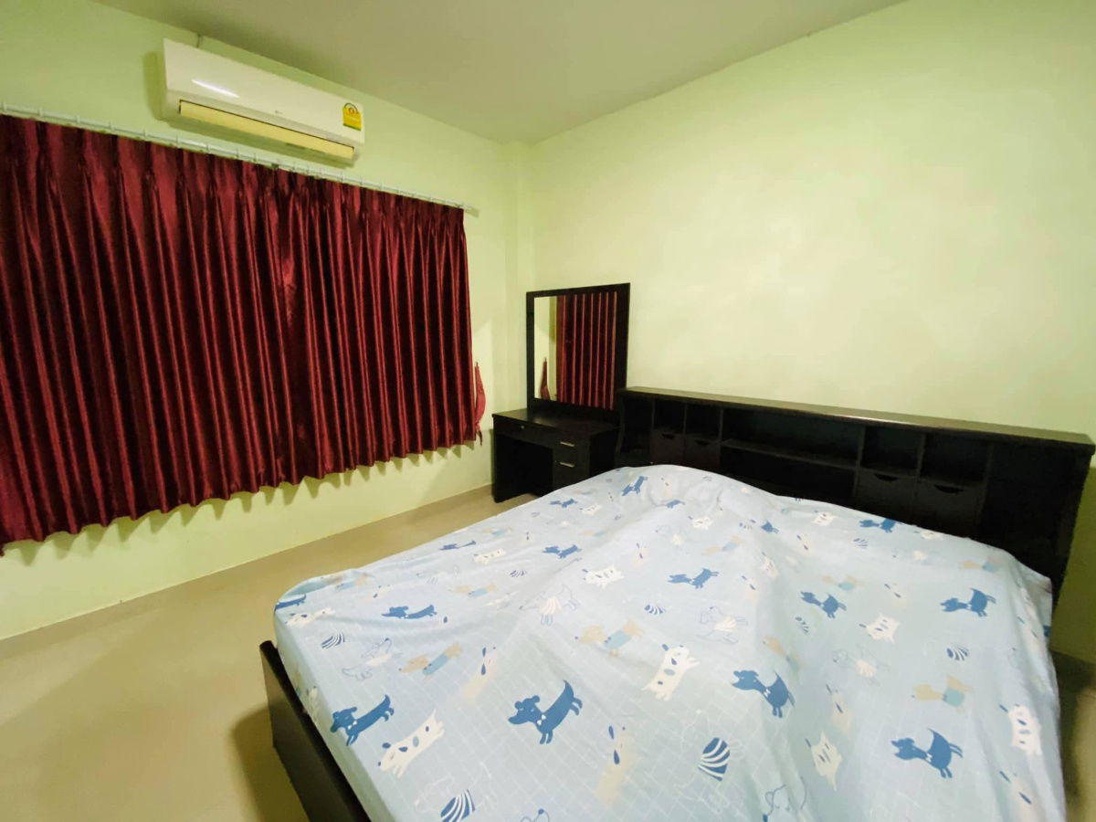 รูป ให้เช่าบ้านเดี่ยวชั้นเดียว พื้นที่ 89 ตารางวา  3 ห้องนอน 2 ห้องน้ำ 1 ห้องครัว จอดรถได้ 1 คัน  ราคา 15,000 บาทต่อเดือน  - รูปที่ 14/15