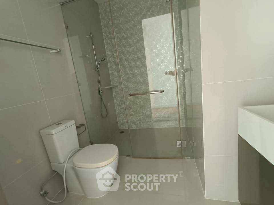 รูป คอนโด 3-ห้องนอน ที่ รีเฟล็คชั่น จอมเทียน บีช พัทยา ใกล้ เมืองพัทยา (ID 2345953) - รูปที่ 6/20