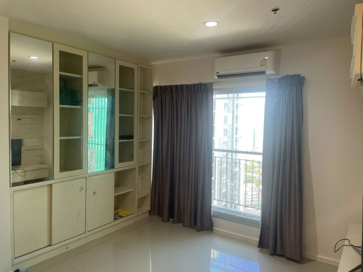 picture For Rent: Aspire Sukhumvit 48 Condominium  ð Only 600 meters from Phra Khanong BTS Station  Spacious 2 Bedrooms, 2 Bathrooms Size: 64.59 sq.m. - 7/18