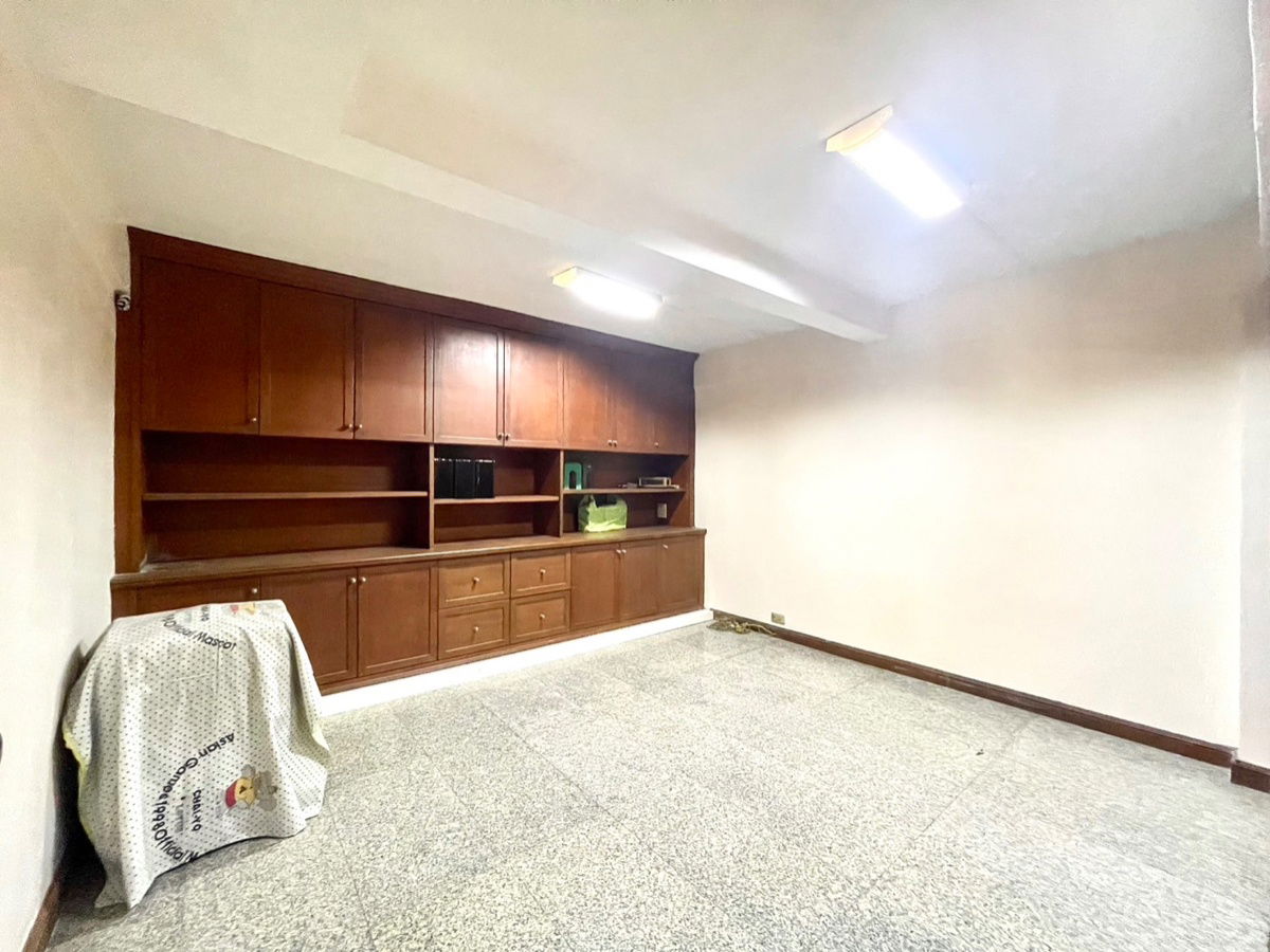 รูป อาคารพาณิชย์ 3 คูหา ทำเลดี เดินทางสะดวก ราคาคุ้มค่า สุขสวัสดิ์ 37/1 Line: bmmiu - รูปที่ 8/32