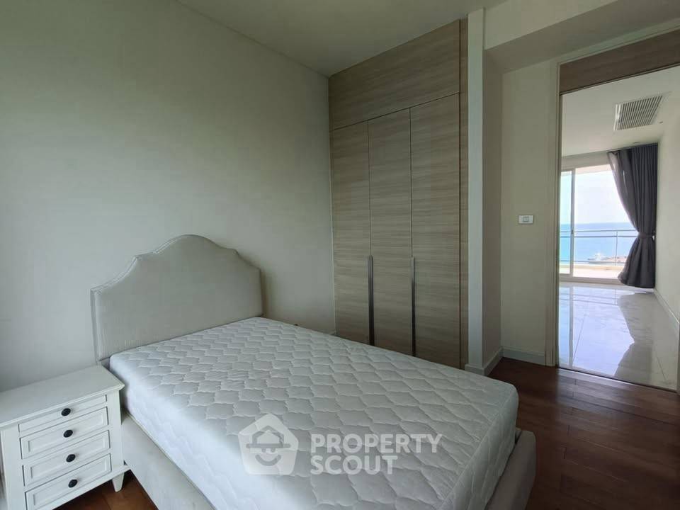 picture 3-BR Condo at Reflection Jomtien Beach Pattaya close to Pattaya (ID 2345953) - 4/20