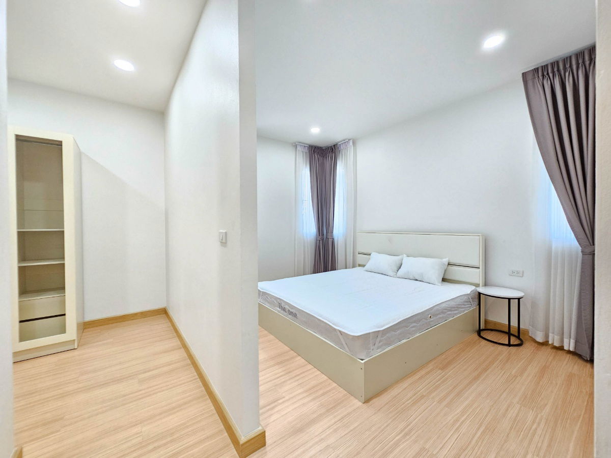 picture Two-storey detached house for rent  with 2 bedrooms, 2 bathrooms, 1 living room, 1 kitchen, 2 parking spaces - 26/36