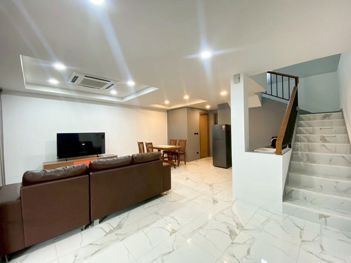 รูป ให้เช่าบ้านเดี่ยวสองชั้น  3 ห้องนอน 3 ห้องน้ำ 1  ห้องครัว  2  ที่จอดรถ - รูปที่ 9/31