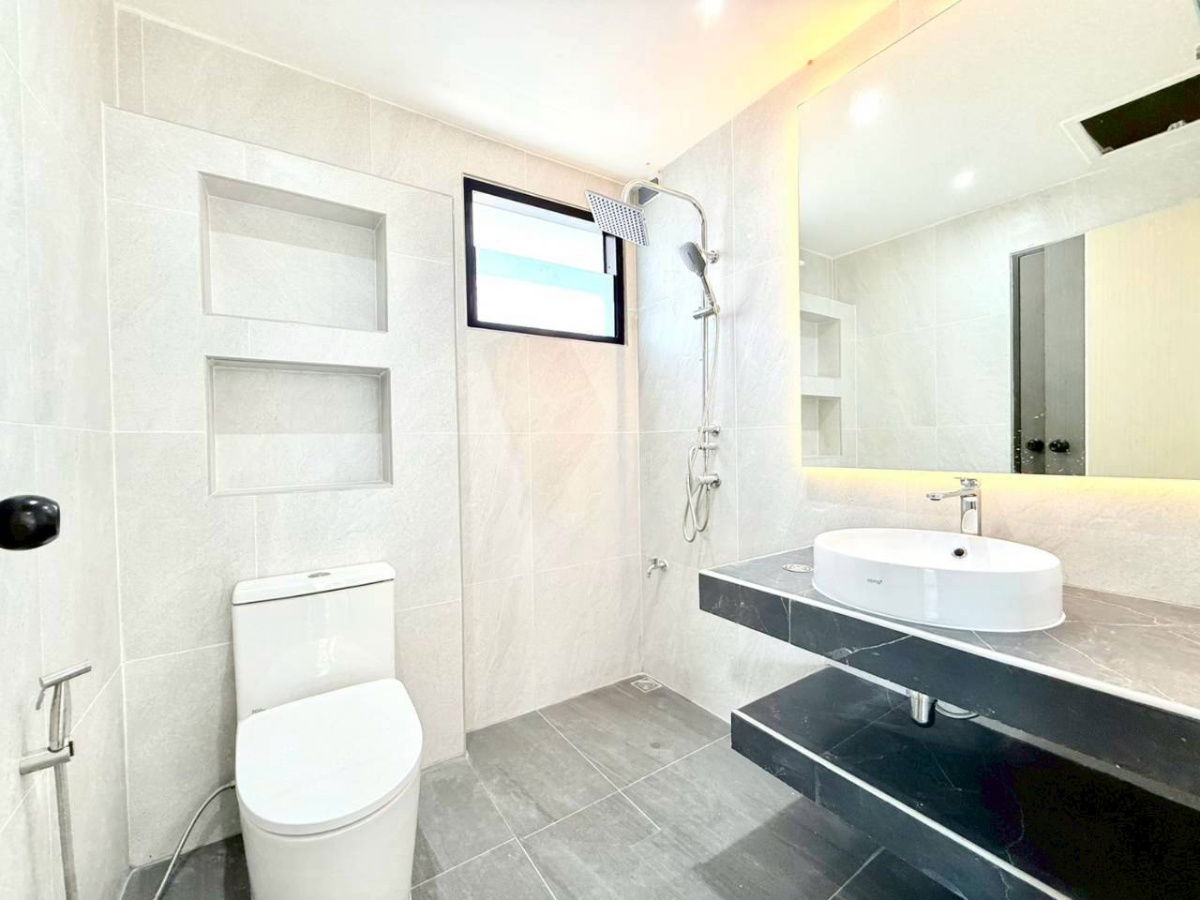 รูป Land & House @ Chalong WR-03851 - รูปที่ 10/12