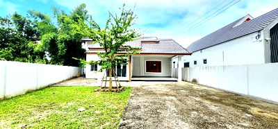 บ้านเดี่ยวให้เช่า : ปล่อยเช่าบ้านโซนสารภี - หลังเทศบาลขัวมุง หน้าปากซอยมี 7-11 เดินทางสะดวก บ้านหลังใหญ่ที่ดินกว้างเน้นความเป็นส่วนตัวไม่วุ่นวาย