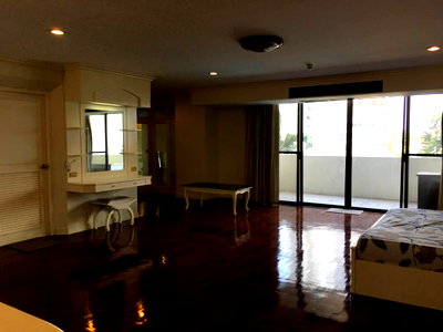Condos for rent : Thonglor condominium for rent 5 bedrooms