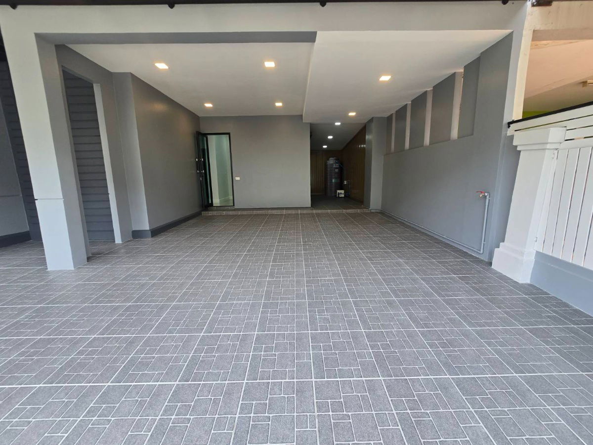 รูป บ้านแฝดเหมือนบ้านเดี่ยว รีโนเวทใหม่ กว้าง ราคาถูก หมู่บ้าน พฤกษาวิลเลจ21ดีไลท์  ลำลูกกาคลอง4 ลาดสวาย ลำลูกกา ปทุมธานี พร้อมอยู่ ทำเลดี - รูปที่ 3/35