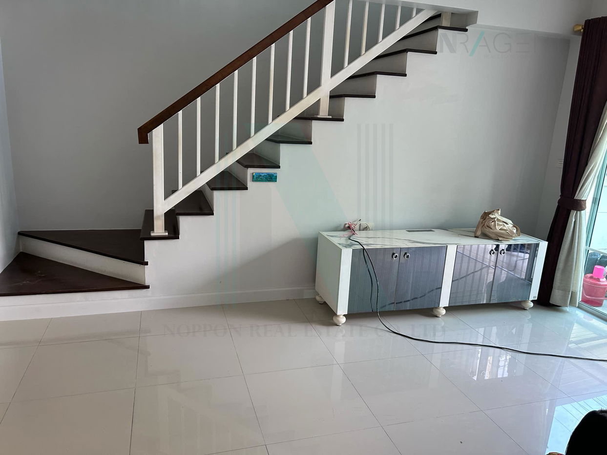 รูป ให้เช่าทาวน์เฮาส์ 3 ชั้น ทาวน์ อเวนิว พระราม 9 2 ห้องนอน 3 ห้องน้ำ - รูปที่ 2/8