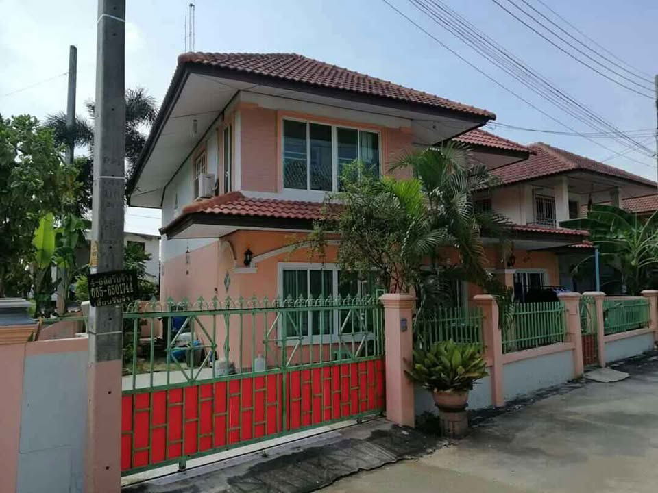 รูป ขายบ้านเดี่ยว 2 ชั้น ม.ประภัสสร6 พร้อมเข้าอยู่ ทำเลดี เดินทางสะดวก ใกล้ถนนสุขประยูร ต.หนองกะขะ พานทอง ชลบุรี - รูปที่ 3/12