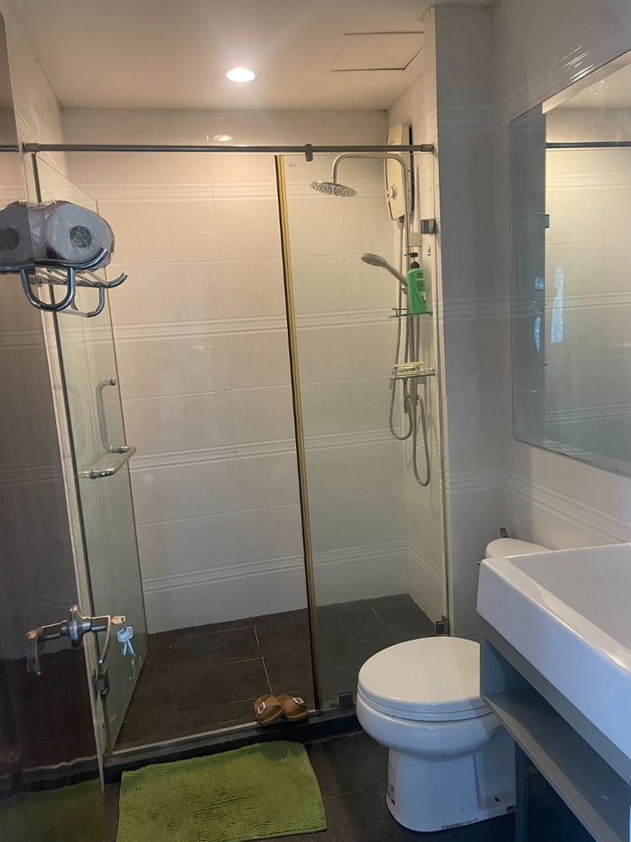 picture For Rent: Aspire Sukhumvit 48 Condominium  ð Only 600 meters from Phra Khanong BTS Station  Spacious 2 Bedrooms, 2 Bathrooms Size: 64.59 sq.m. - 14/18