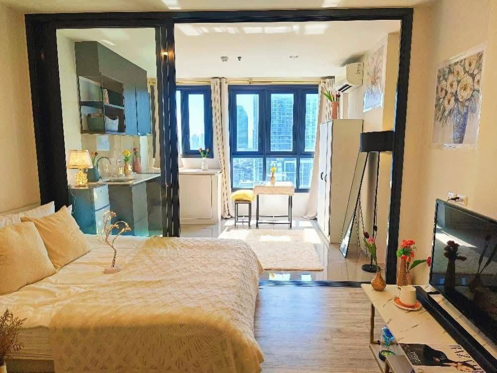 รูป ให้เช่า ✨ XT HUAIKHWANG ✨ เฟอร์นิเจอร์ และ เครื่องใช้ไฟฟ้าครบ ใกล้ MRT ห้วยขวาง - รูปที่ 5/11