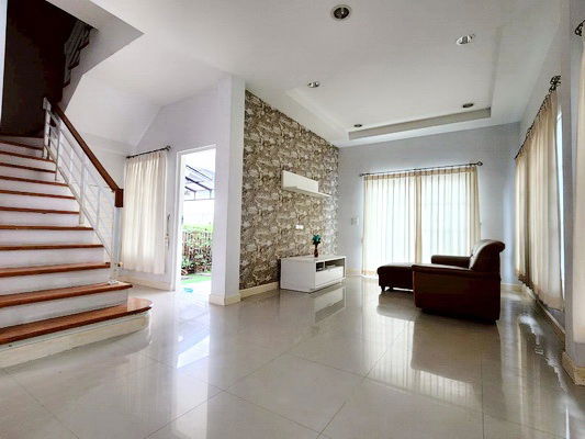 รูป [ให้เช่า] หมู่บ้าน เดอะ เซนโทร สุขุมวิท 113 / 3 ห้องนอน 2 ห้องน้ำ / 36 ตรว. 135 ตรม. **26,000** บ้านแฝดพร้อมเฟอร์นิเจอร์ครบชุด ใกล้รถไฟฟ้าบีทีเอสสำโรง - รูปที่ 3/14