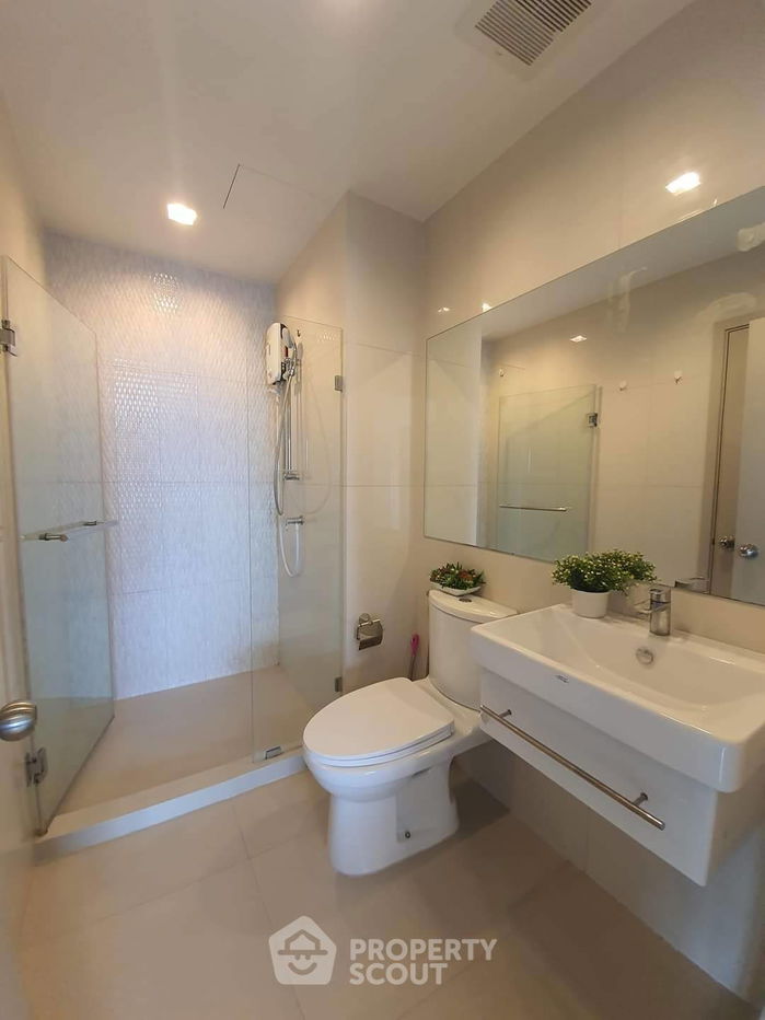 picture 2-BR Condo at Life Sukhumvit 48 near BTS Phra Khanong (ID 1866561) - 10/15