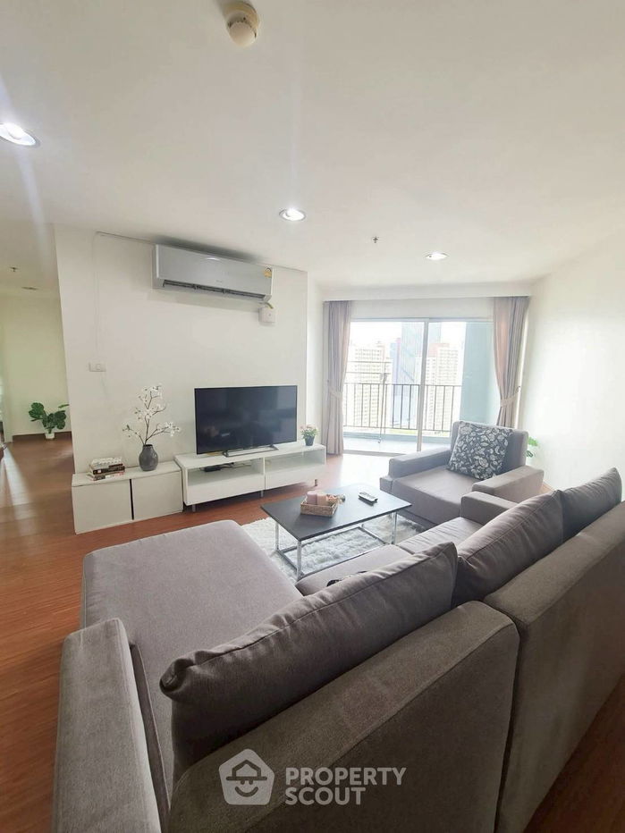picture 3-BR Condo at Belle Grand Rama 9 near MRT Phra Ram 9 (ID 2346642) - 3/12