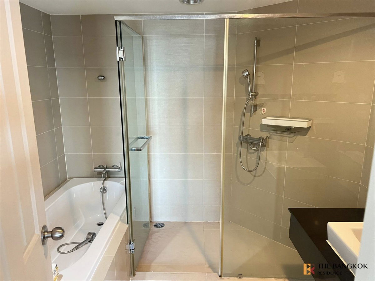 picture  Belle Grand Rama 9 ✨ Spacious unit on a high floor! 💖 Near MRT Rama 9  - 19/21