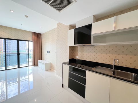 For Sale The Axis condo - Pratumnak