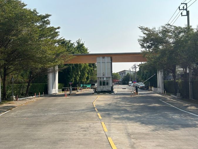 ขายทาวน์โฮม 3 ห้องนอน 190 ตร.ม. 55.4 ตร.ว. เซนโทร รามอินทรา - จตุโชติ