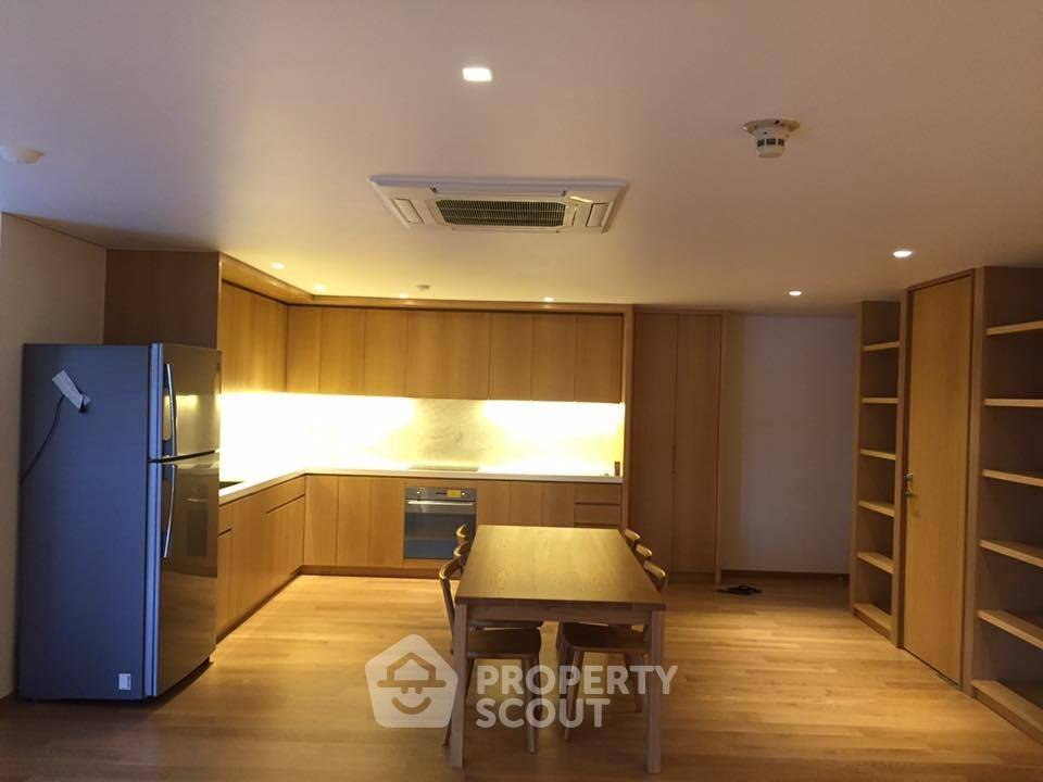 รูป คอนโด 2-ห้องนอน ที่ ริชมอนด์ พาเลส คอนโดมิเนียม ใกล้ BTS พร้อมพงษ์ (ID 783398) - รูปที่ 4/10