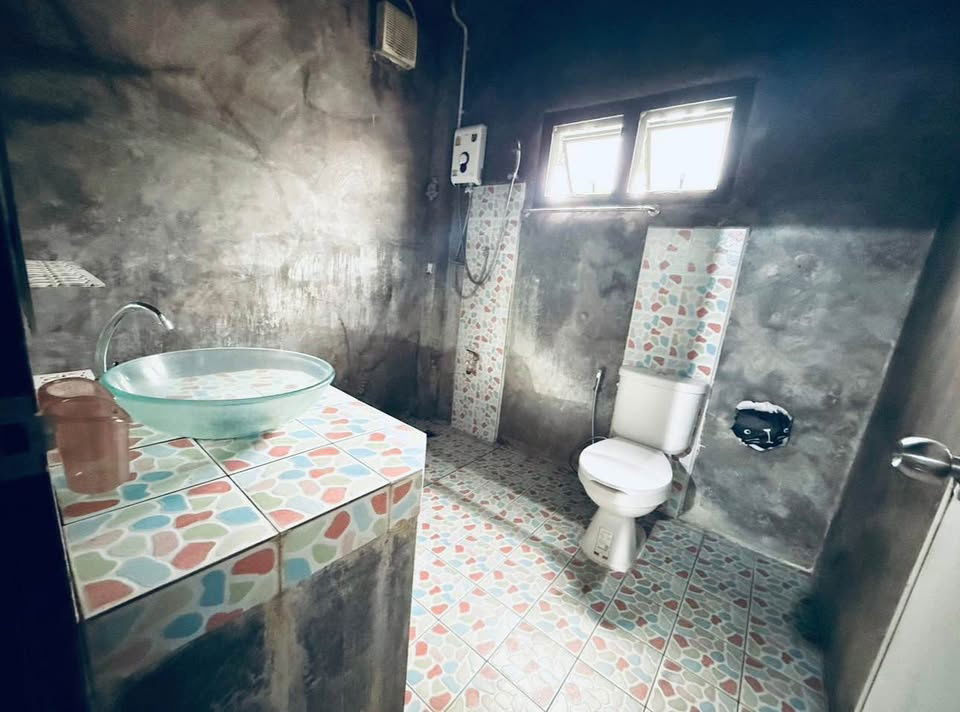 picture Two storey house for rent with 2 bedrooms,2 toilets and 1 kitchen.  - 6/11