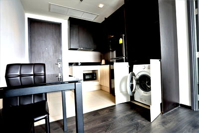 ขายคอนโด : LTH13353 – Condo for Sale | Edge Sukhumvit 23 | 43.26 sqm | 1 Bed 1 Bath | 9.5 MB | Near BTS Asoke | คอนโดขาย เอดจ์ สุขุมวิท 23