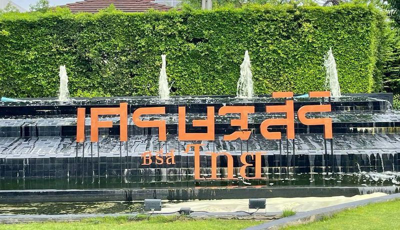 รูป บ้านเดี่ยวรีโนเวทใหม่ พร้อมอยู่  “เศรษฐสิริ วัชรพล” โดยแสนสิริ  ✅ ทำเลดี ติดถนนใหญ่ – เข้าออกได้หลายทาง ✨ บ้านสวยรีโนเวทใหม่กริ๊บ ราคาพิเศษสุดๆ - รูปที่ 1/4