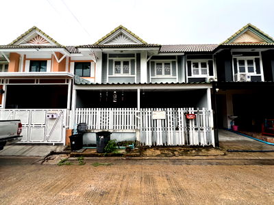 ทาวน์โฮม ถนนโยธาธิการคูคต คลองหลวง : JK2 6064203 : หมู่บ้านพฤกษา บี