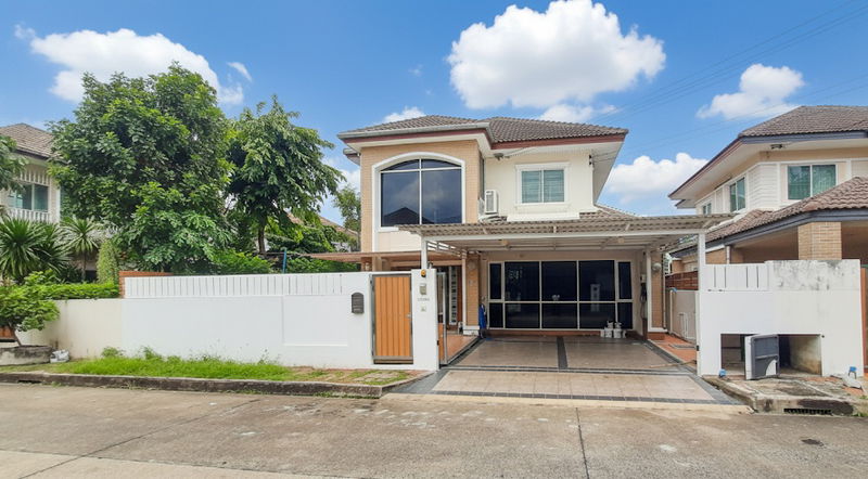 ขายบ้านเดี่ยว : ขายบ้านเดี่ยว 2 ชั้น โครงการ สัมมากร ราชพฤกษ์ ทำเลศักยภาพ เดินทางสะดวก บ้านสวยพร้อมอยู่ ต่อเติมครบ คุ้มสุด!