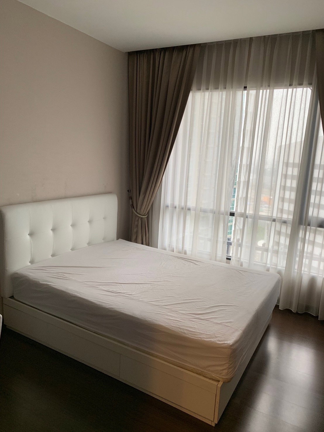 Condo for rent: Ivy ampio, ready to move in. If interested, contact Line @goodmanpro or call 0999029192.