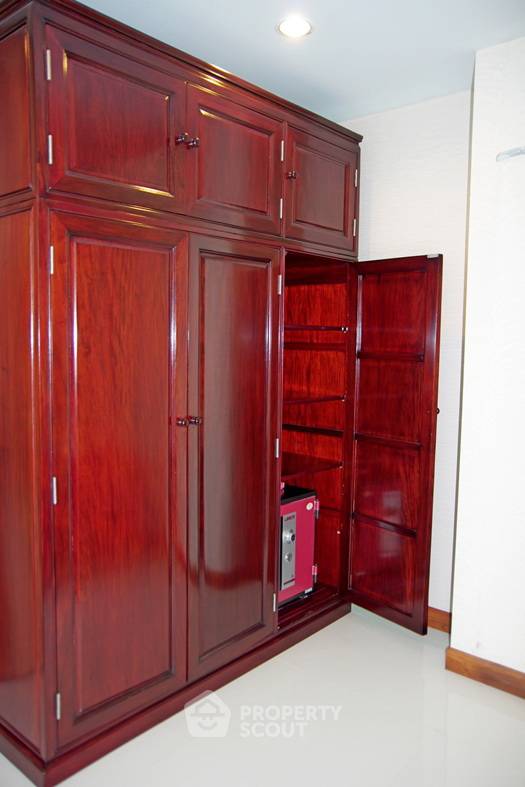 picture 1-BR Condo at Sukhumvit Living Town near MRT Phetchaburi (ID 824345) - 11/16