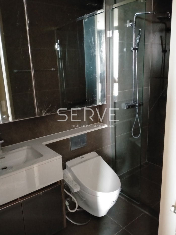 picture 1 Bed 1 Bath Nice Room City View Luxury brand Good Location  Close to MRT Phetchaburi station  @ The Esse at Singha Complex - 3/7