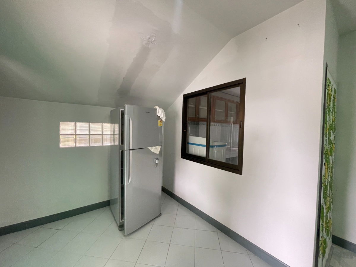 รูป ให้เช่าบ้านเดี่ยวชั้นเดียว  4 ห้องนอน 3 ห้องน้ำ 1  ห้องครัว  3  ที่จอดรถ  - รูปที่ 19/23