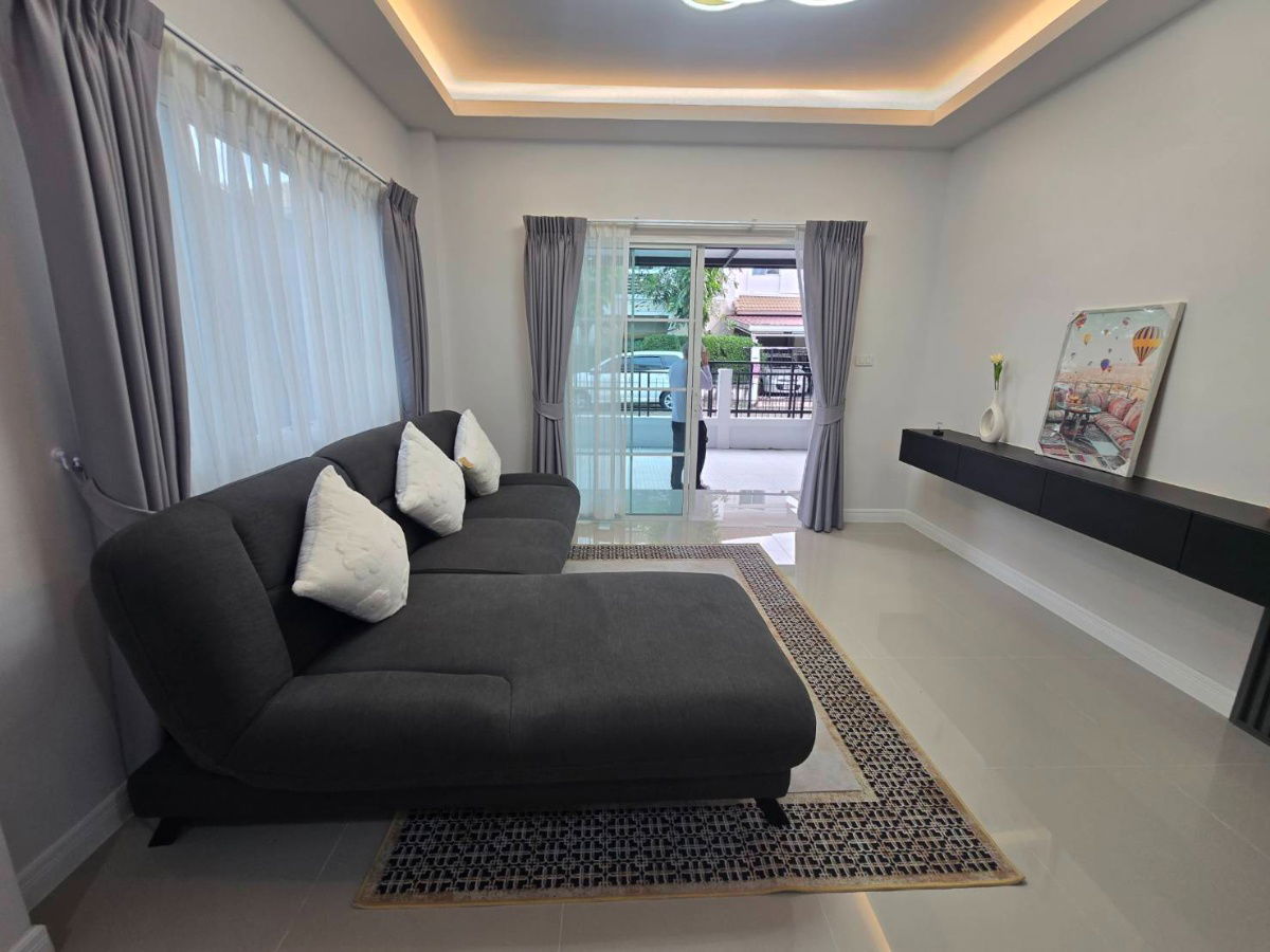 รูป บ้านแฝดเหมือนบ้านเดี่ยว ตกแต่งใหม่ กว้าง ราคาถูก ทำเลดี หมู่บ้าน แลนซีโอ เลียบคลองสอง23 เครือลลิลพร็อพเพอร์ตี้ พร้อมอยู่ - รูปที่ 15/40