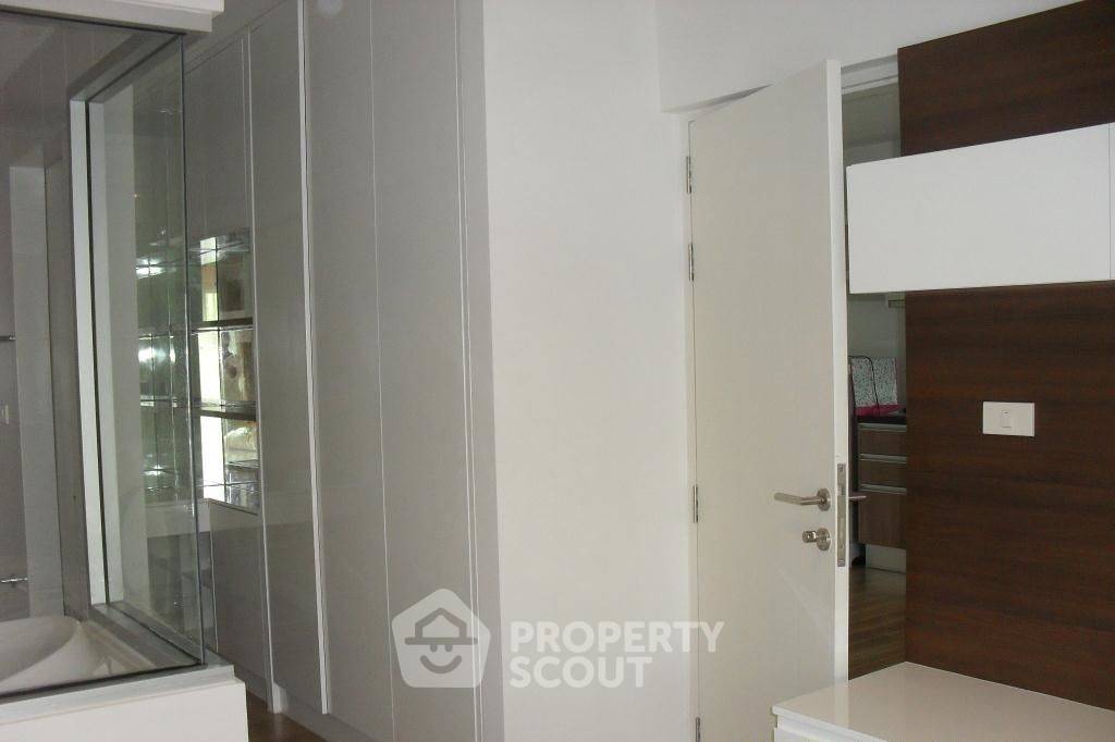 picture 1-BR Condo at The Seed Musee Sukhumvit 26 near BTS Phrom Phong (ID 513234) - 9/9