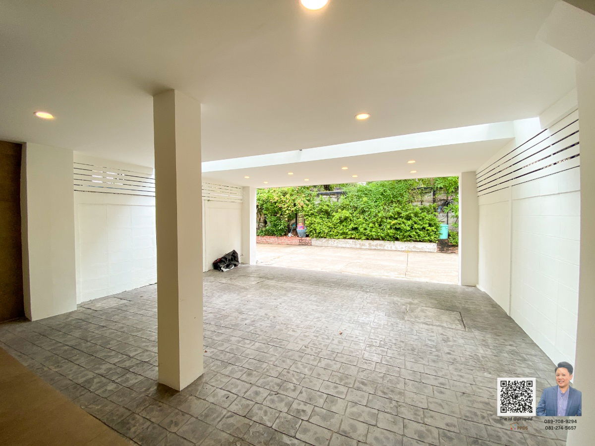 รูป ทาวน์เฮ้าส์ใจกลางสุขุมวิท เอกมัย 12 - สำหรับคนชอบ life style แบบสุขุมวิท  - รูปที่ 20/21