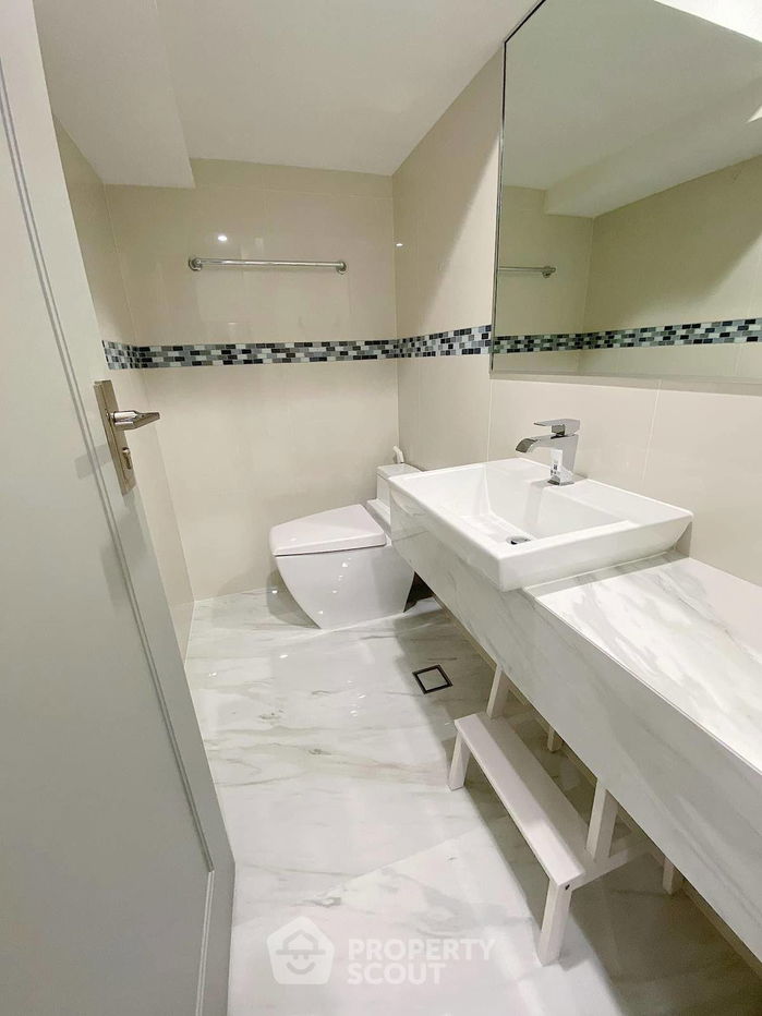 picture 1-BR Duplex at IDeo Q Phayathai near BTS Phaya Thai (ID 1878025) - 13/13