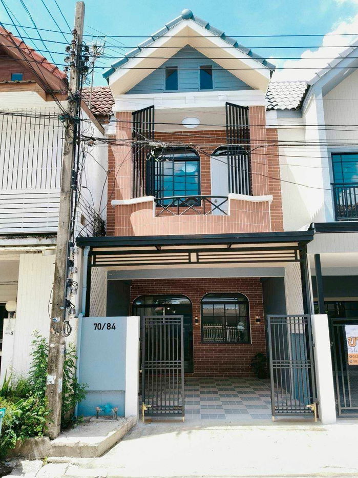 รูป หมู่บ้านเลิศอุบล  ถนนรามอินทรา65 แยก2 ตกแต่งใหม่ เฟอร์นิเจอร์สวย พร้อมอยู่ ใกล้รถไฟฟ้าสายสีชมพู - รูปที่ 2/21