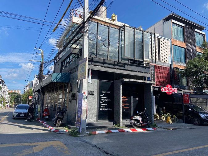 🏙️ ให้เช่าด่วน‼️ ร้านเหล้า–คาเฟ่ / สปา / ออฟฟิศ ทำเลทองใจกลางนิมมาน ✨