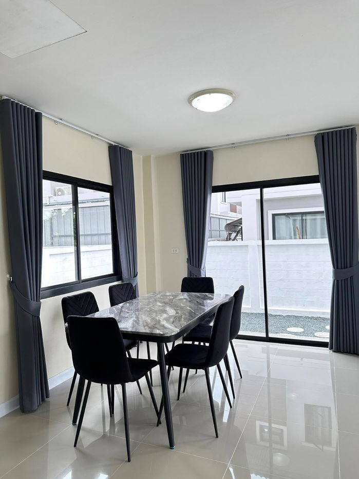 รูป ให้เช่าบ้านเดี่ยวสองชั้น  3 ห้องนอน 3 ห้องน้ำ 1  ห้องครัว  1  ที่จอดรถ - รูปที่ 4/12