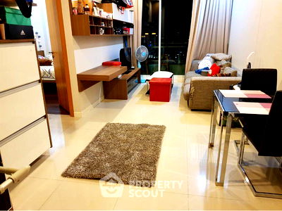 ขายคอนโด : คอนโด 1-ห้องนอน ที่ เซอร์เคิล คอนโดมิเนียม ใกล้ MRT เพชรบุรี (ID 882995)