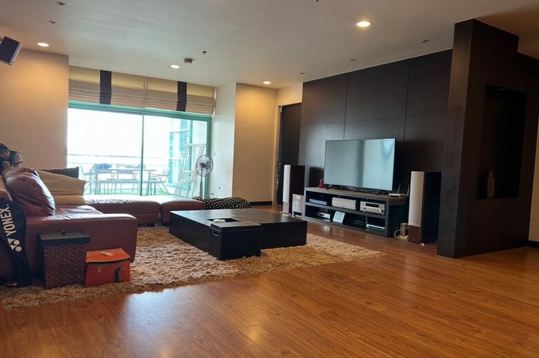 2-bed condo for sale, 135.9 sqm, Chatrium Riverside Condomimium
