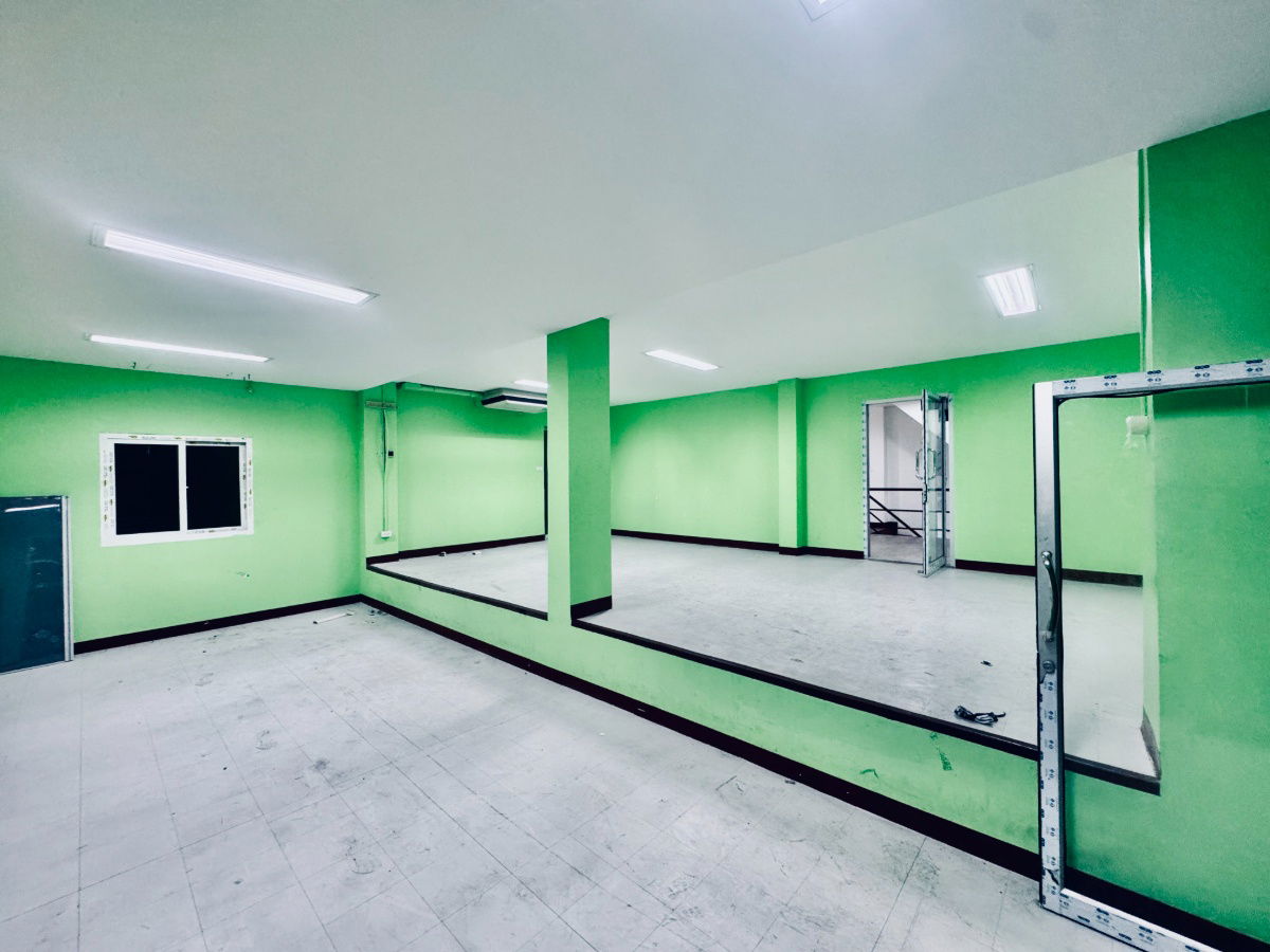 รูป ขายโรงงาน Mini Factory ซอยกิ่งแก้ว 44 ใกล้สนามบินสุวรรณภูมิ | ขอใบ รง.4 ได้ | เหมาะธุรกิจอาหาร-ยา - รูปที่ 9/18