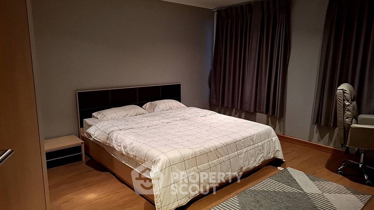 picture 1-BR Condo at The Oleander near BTS Nana (ID 2343480) - 2/3