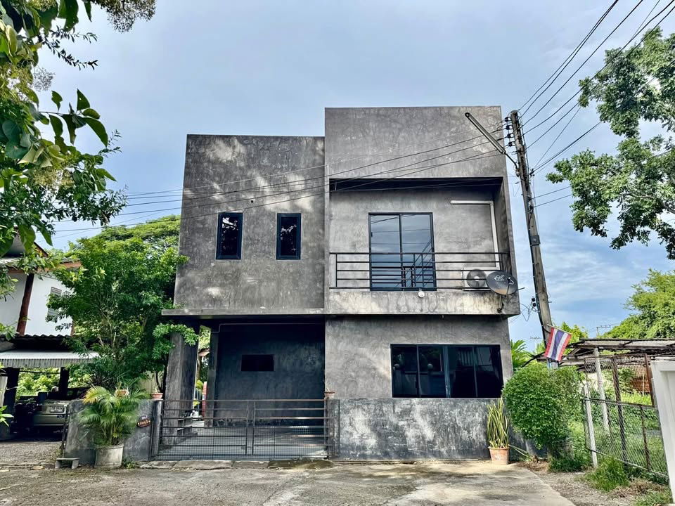 picture Two storey house for rent with 2 bedrooms,2 toilets and 1 kitchen.  - 1/11