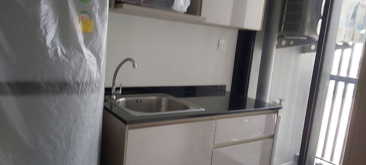 รูป 🥝🥝   (  ห้องว่าง )   ให้เช่า  คอนโด  เดอะ  โพลิแทนรีฟ   🥝🥝   ชั้น  33   ขนาด  30  ตร.ม.  วิวแม่น้ำ  พร้อมเข้าอยู่   - รูปที่ 7/8