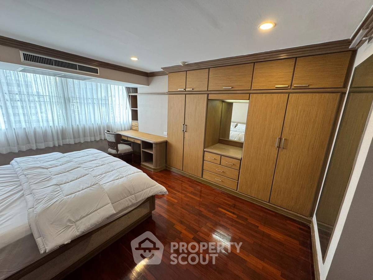 รูป คอนโด 3-ห้องนอน ที่ วัฒนา ไฮทส์ คอนโดมิเนียม ใกล้ MRT สุขุมวิท (ID 2348520) - รูปที่ 6/20