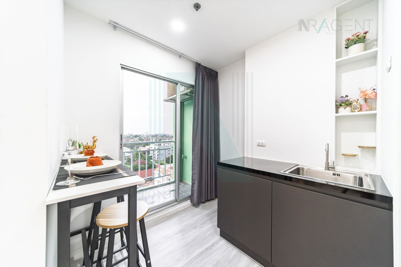 รูป 🚩 ขายคอนโด ลุมพินี พาร์ค นวมินทร์-ศรีบูรพา อาคาร 1 ชั้น 10 1 ห้องนอน ขนาด 22 ตรม ใกล้ ตลาดอินทรารักษ์ - รูปที่ 1/8