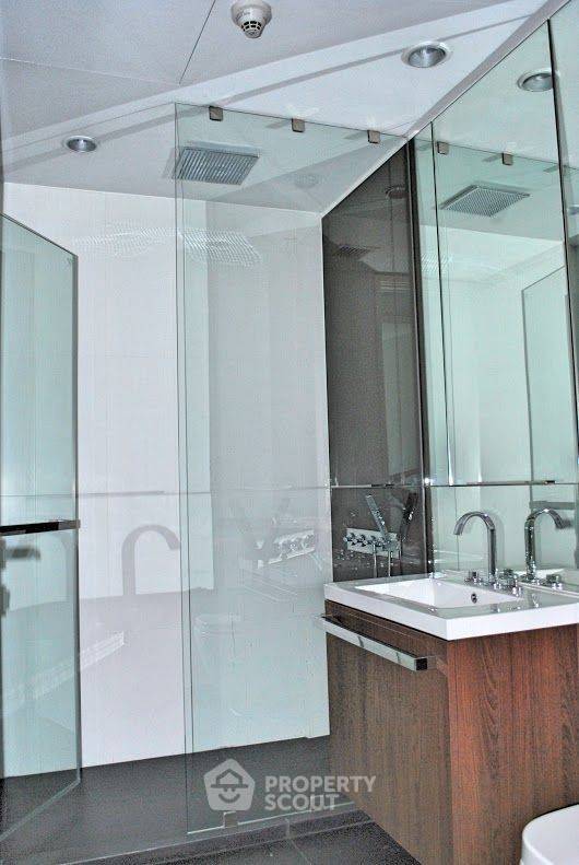 picture 2-BR Condo at 185 Rajadamri near BTS Ratchadamri (ID 1856352) - 9/19