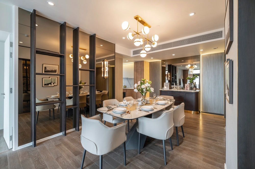 picture Sale with tenant !! high floor 11+, Pet Friendly!! 🔥 Code C20240500324..Muniq Sukhumvit 23, 2 bed, 2 bath, furnished, ready to move in, Special Deal! - 4/14