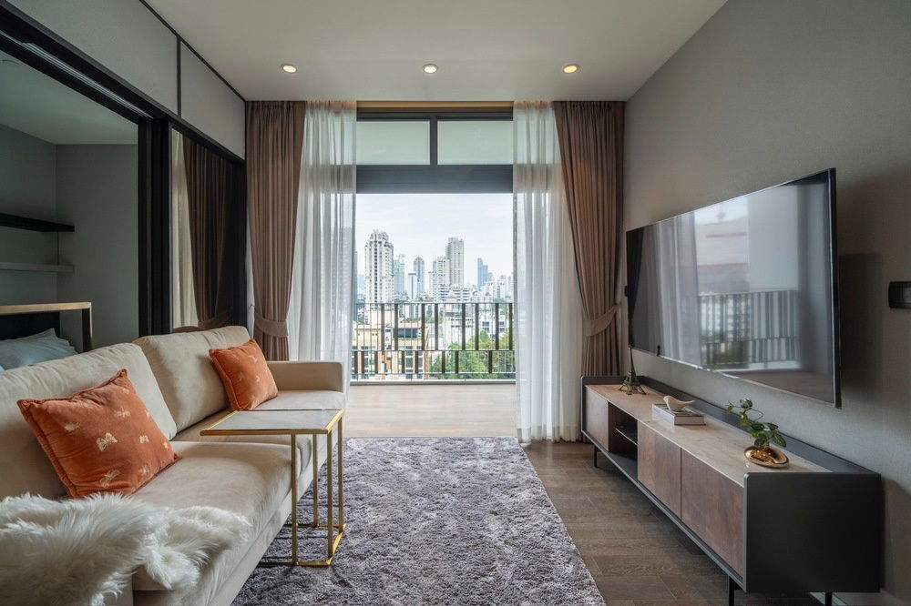 picture Sale with tenant !! high floor 11+, Pet Friendly!! 🔥 Code C20240500324..Muniq Sukhumvit 23, 2 bed, 2 bath, furnished, ready to move in, Special Deal! - 2/14